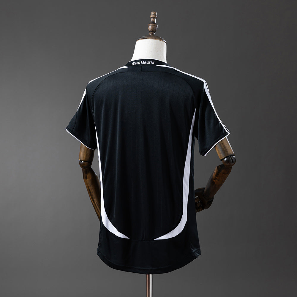 Camiseta Real Madrid Visitante 2006/07 posterior