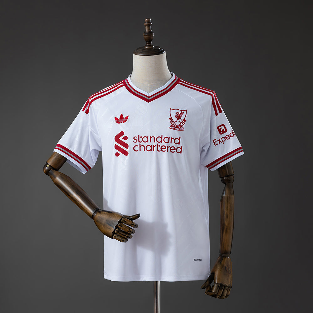 Camiseta Liverpool Visitante 26/27 frente